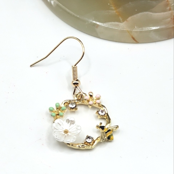 NEW Bee and Flower Dangle Hoop Gold Earrings with Rhinestones - Picture 3 of 3